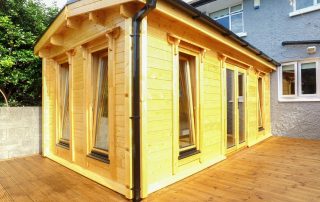 Loghouse.ie log cabin. Top quality log house products.
