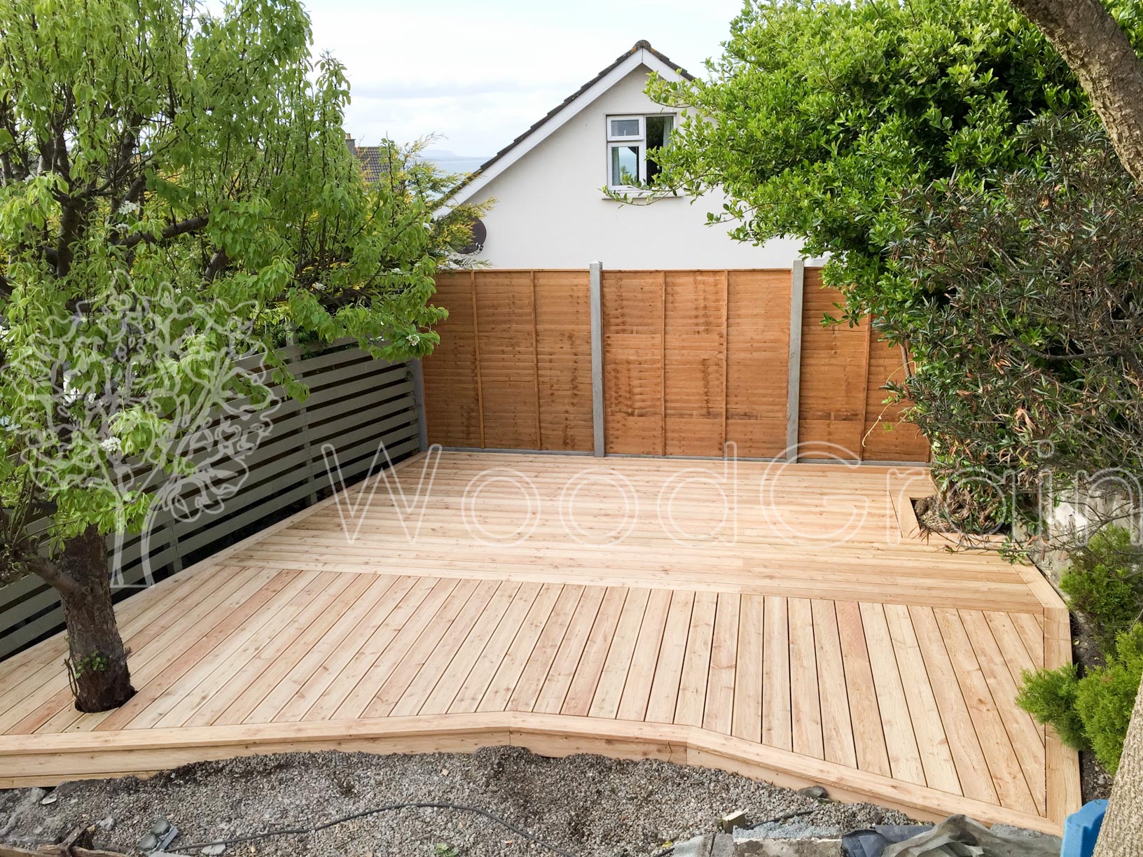 larch decking