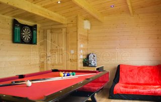 Loghouse-Wicklow-Cabin-Interior